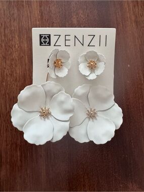 Anthropologie White Floral Drop and Stud Earring Set